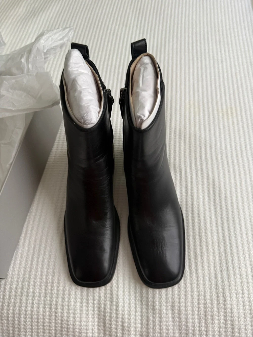 Everlane Black Leather Zip Ankle Boots